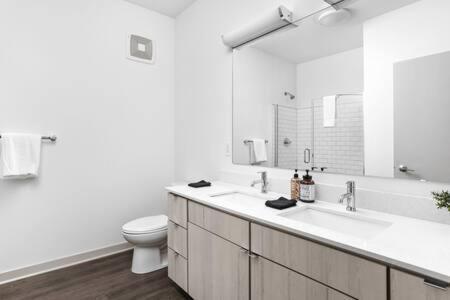 Cozysuites 2bd Bottleworks #2 Apartment *